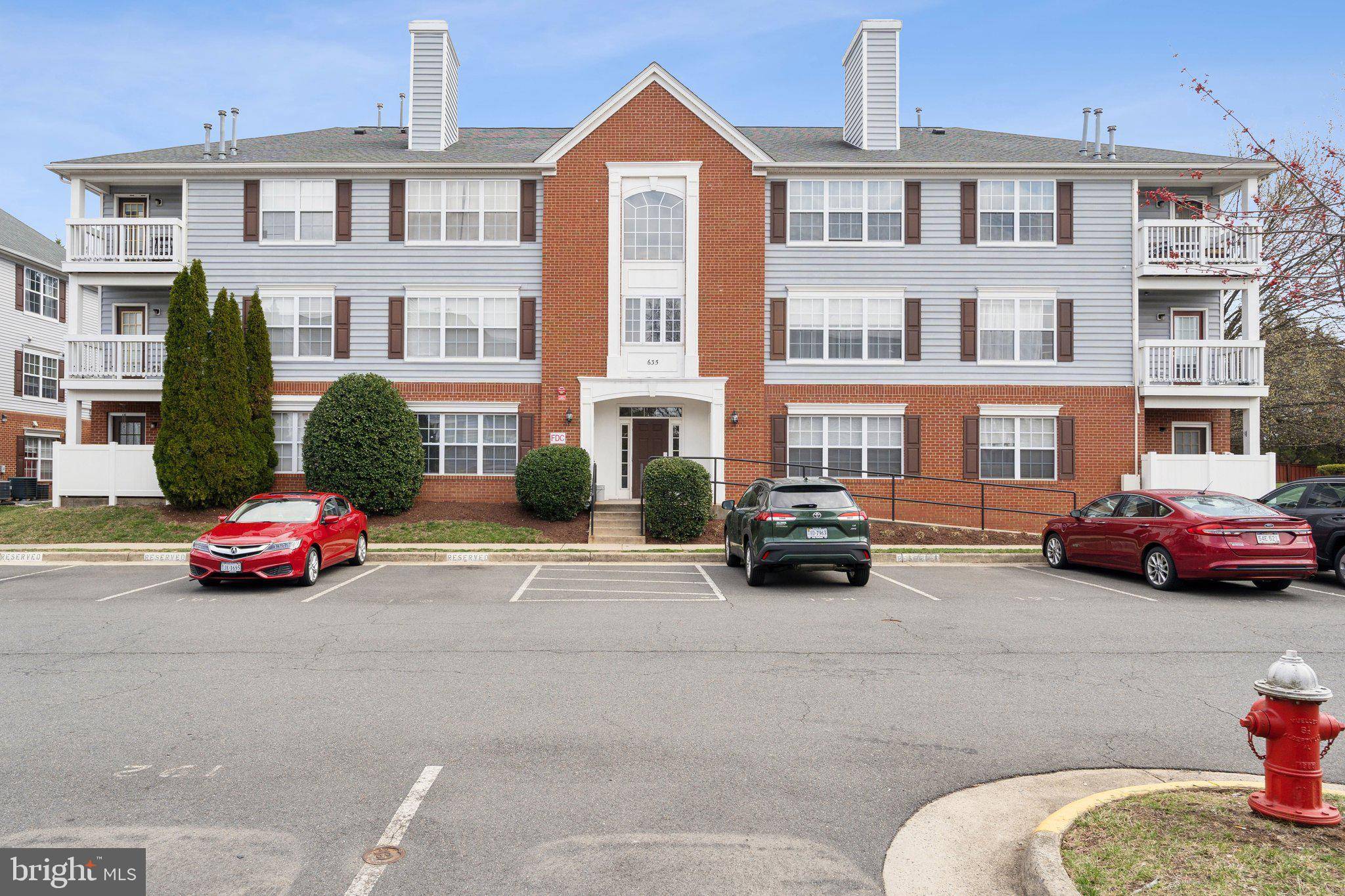 635 CONSTELLATION SQ SE #G, Leesburg, VA 20175