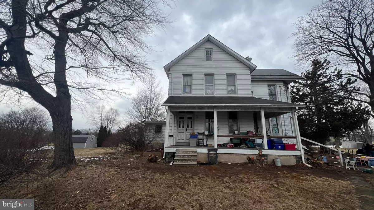 Quakertown, PA 18951,215 MILL RD