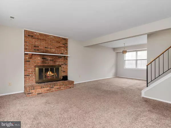 Crofton, MD 21114,909 TRURO LN