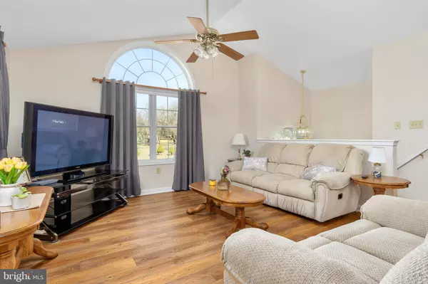 Falling Waters, WV 25419,59 VIOLET LN