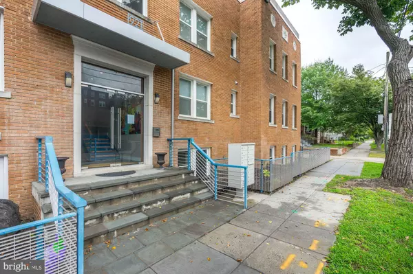 Washington, DC 20012,921 BUTTERNUT ST NW #303
