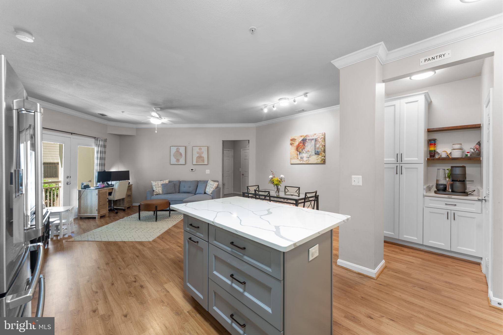 Vienna, VA 22181,9480 VIRGINIA CENTER BLVD #127