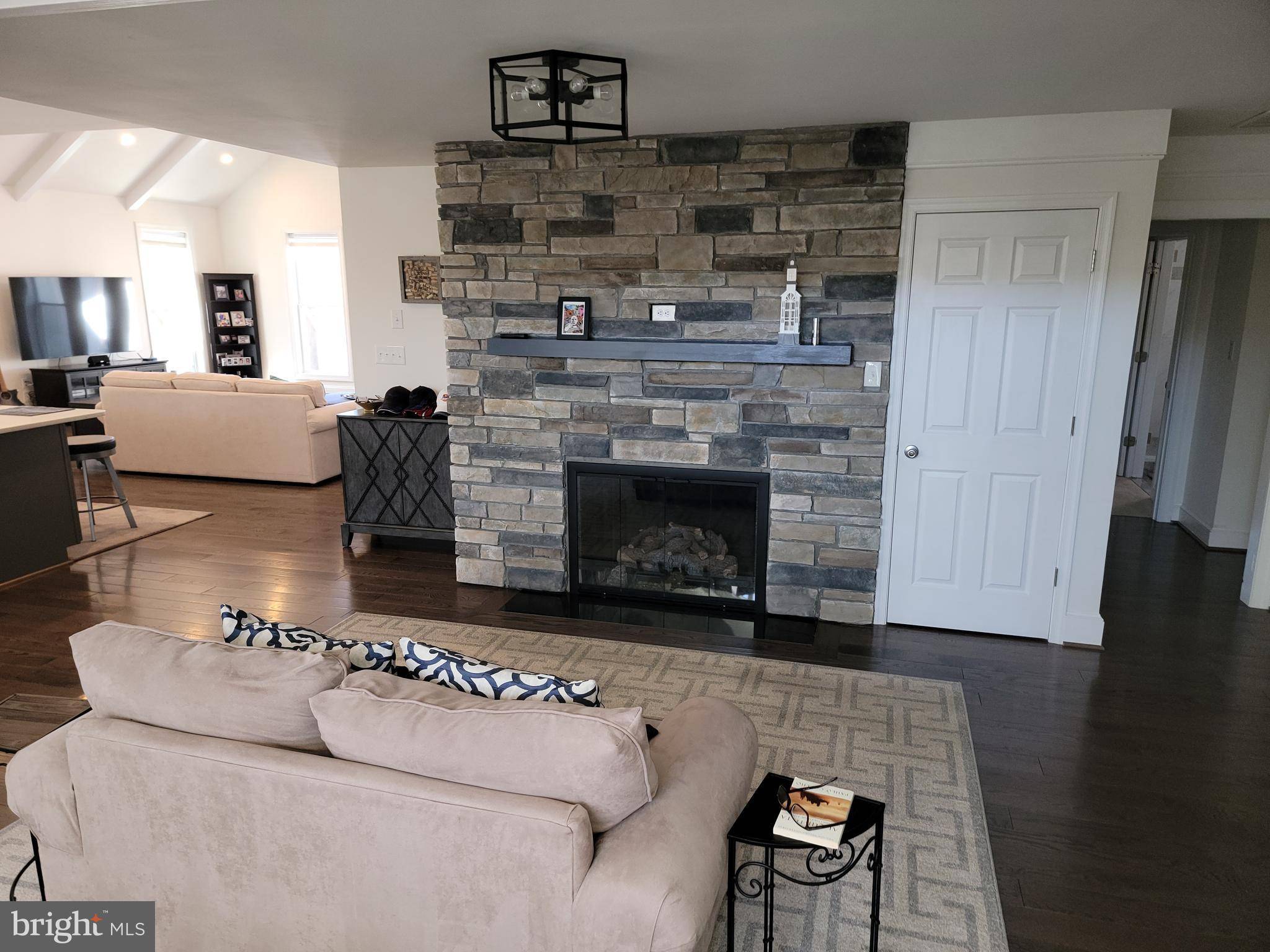 Warrenton, VA 20187,5699 RED BRICK RD