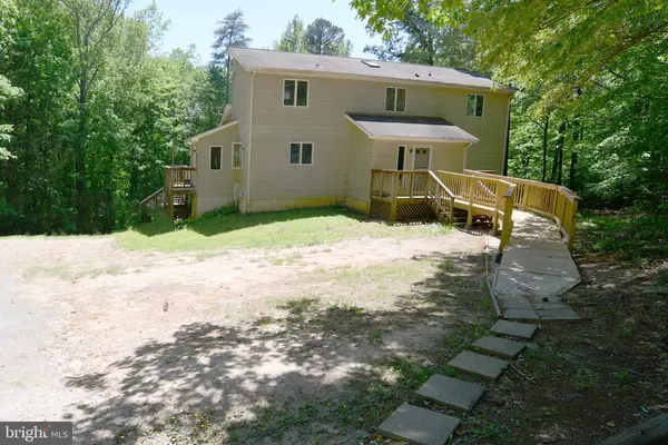 1298 COVERED BRIDGE DR, Madison, VA 22727