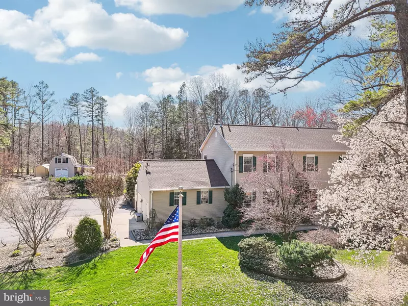 6 MEIRS RD, Cream Ridge, NJ 08514