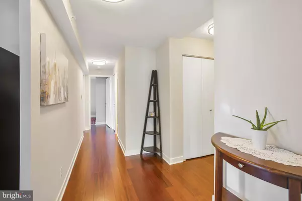 Washington, DC 20024,1101 3RD ST SW #104