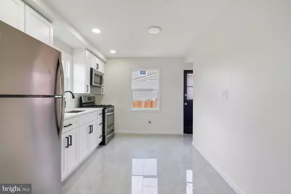 Clementon, NJ 08021,221 COUNTISS AVE