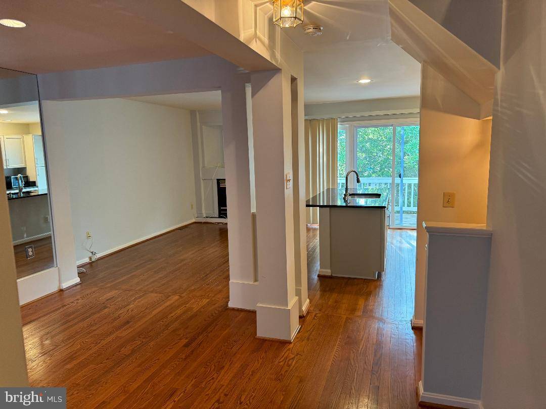 Reston, VA 20190,12097 EDGEMERE CIR