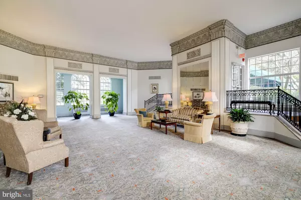 Washington, DC 20016,4000 CATHEDRAL AVE NW #105B