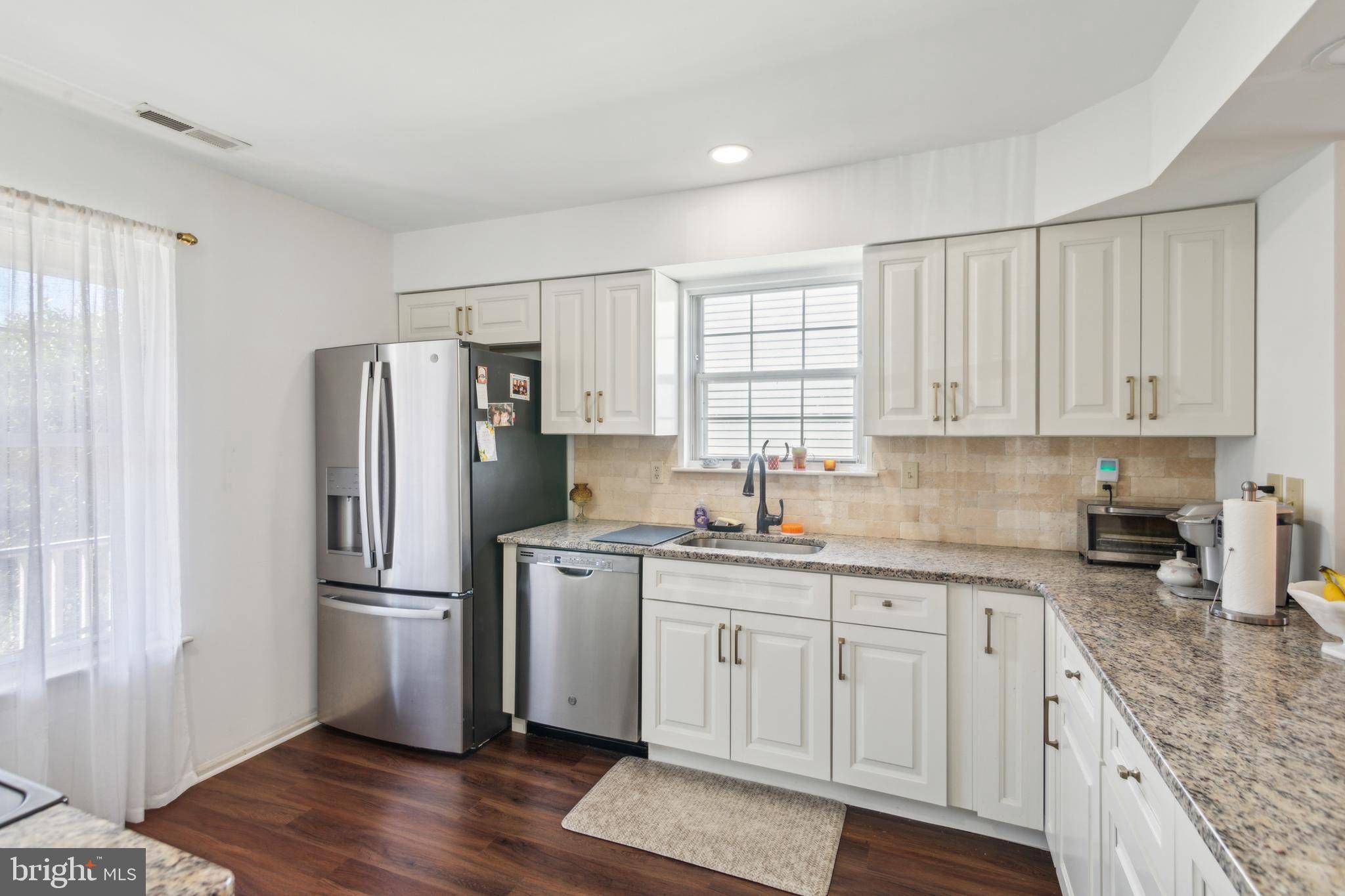 Mount Laurel, NJ 08054,48 EDDYSTONE WAY