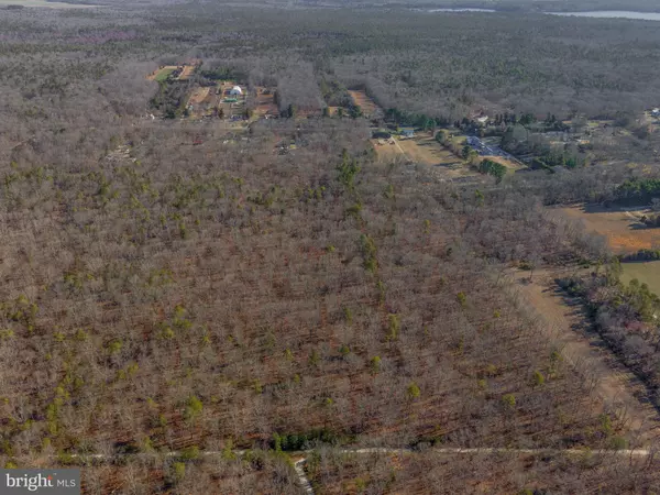 Millville, NJ 08332,989 CARMEL RD