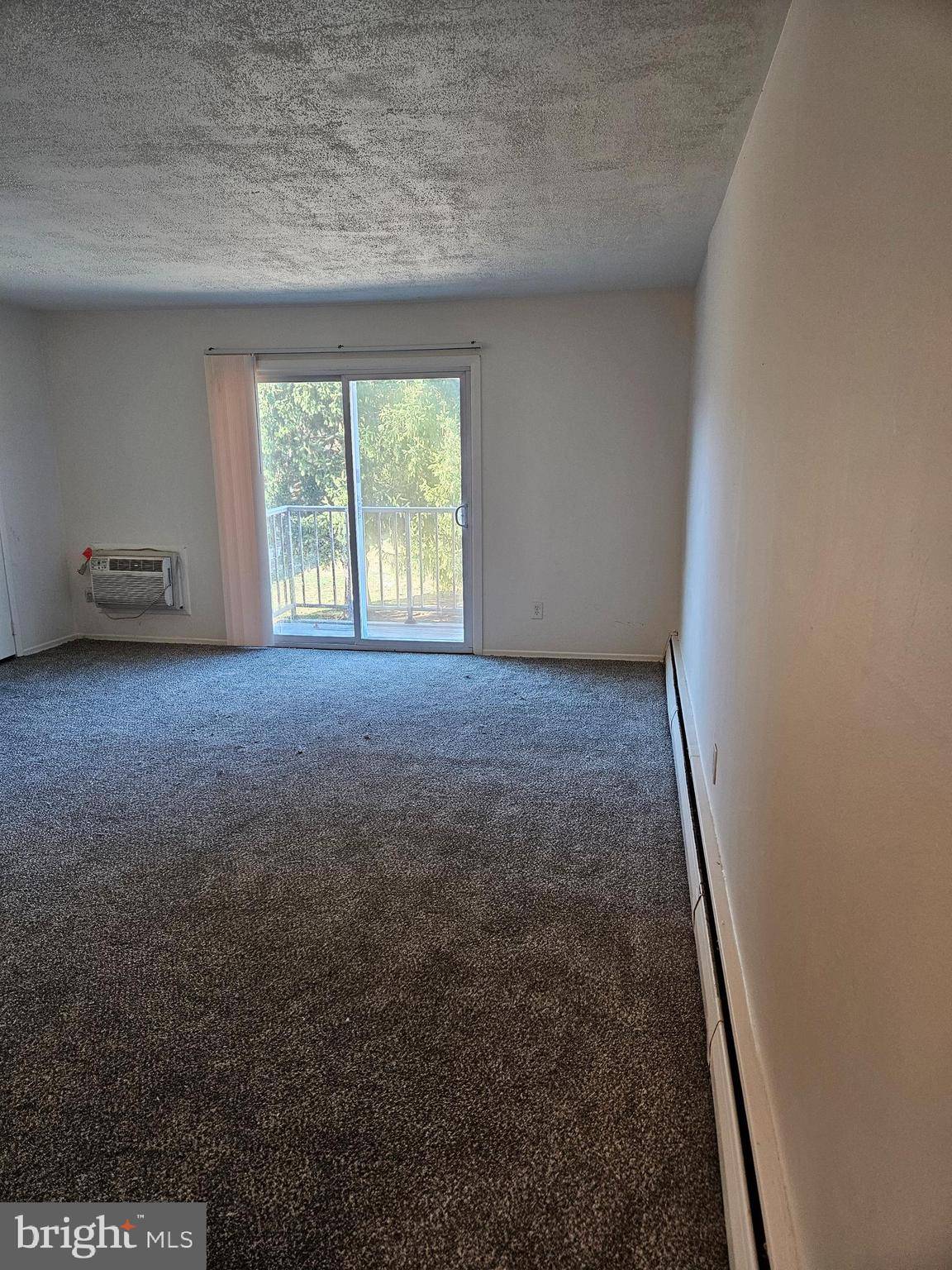 Upper Chichester, PA 19014,777 CHERRY TREE RD #102
