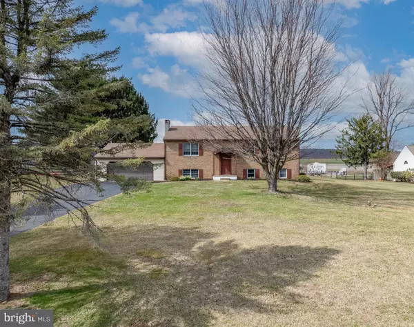 Elverson, PA 19520,75 LAKEVIEW DR