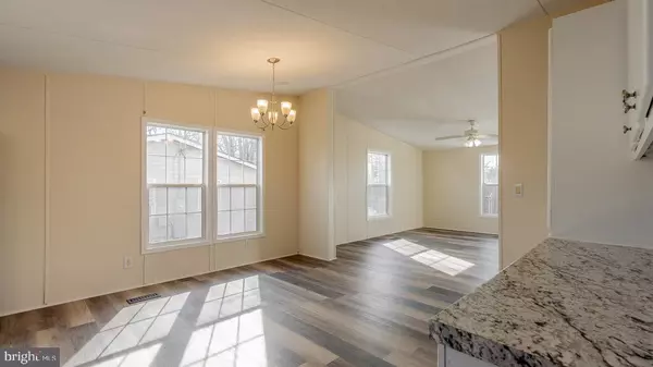 Shenandoah, VA 22849,909 CAROL AVE