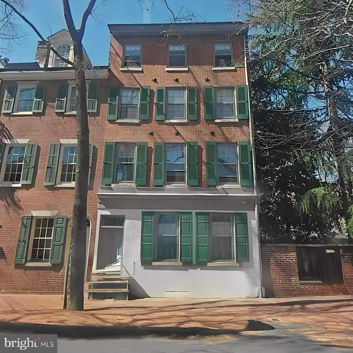 Philadelphia, PA 19106,330 S 4TH ST