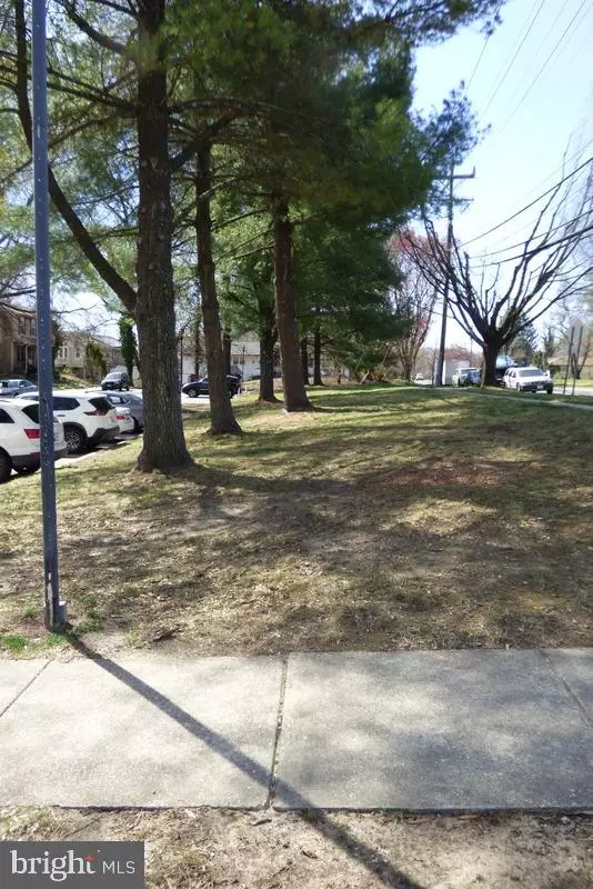 Capitol Heights, MD 20743,442 SHADY GLEN DR