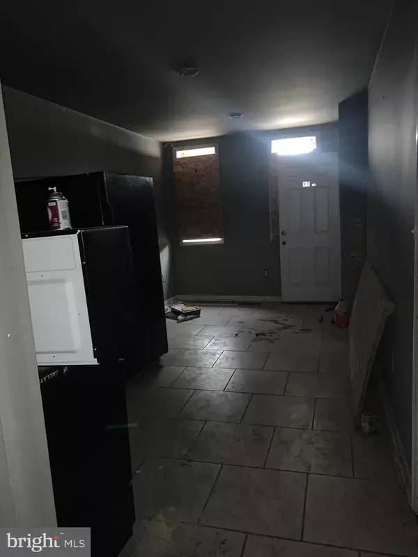 Baltimore, MD 21217,943 N MOUNT ST