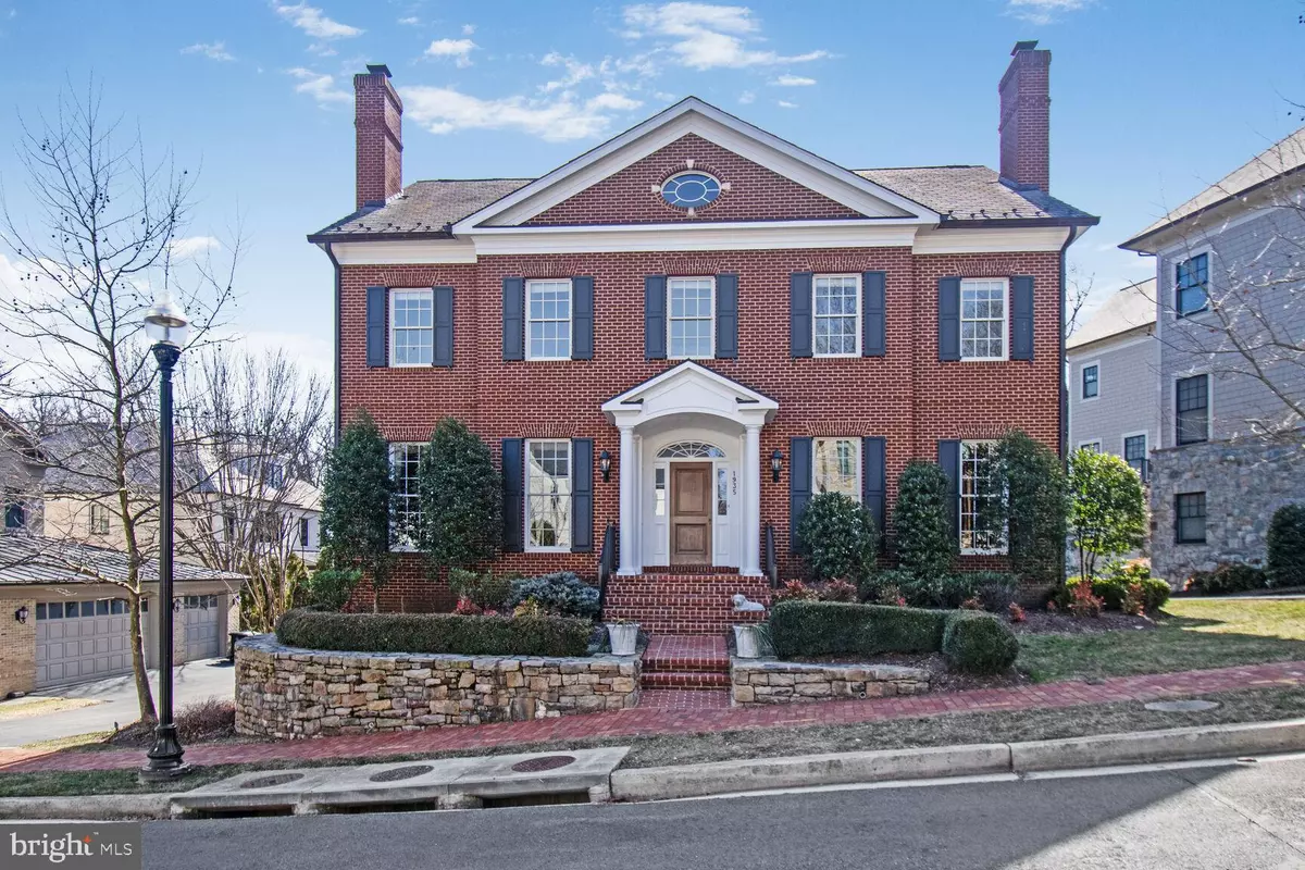 Washington, DC 20007,1935 FOXVIEW CIR NW