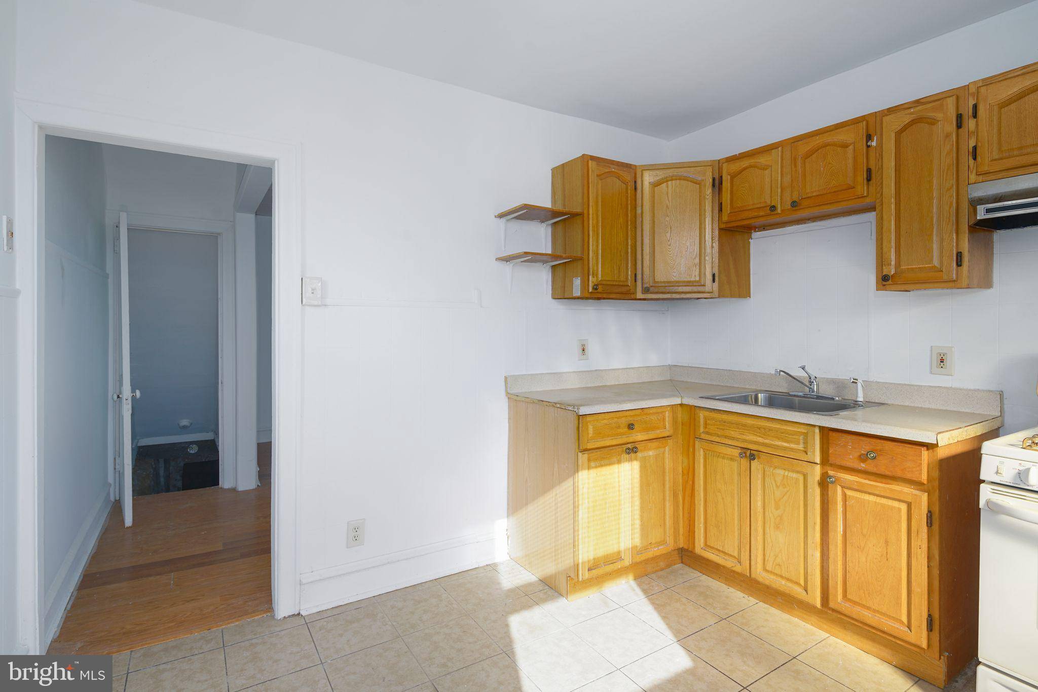 Chester, PA 19013,3027 W 9TH ST