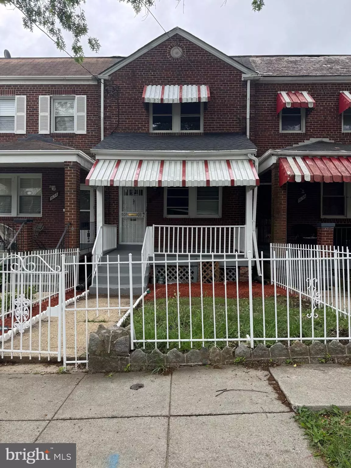 Washington, DC 20020,1636 FORT DAVIS PL SE