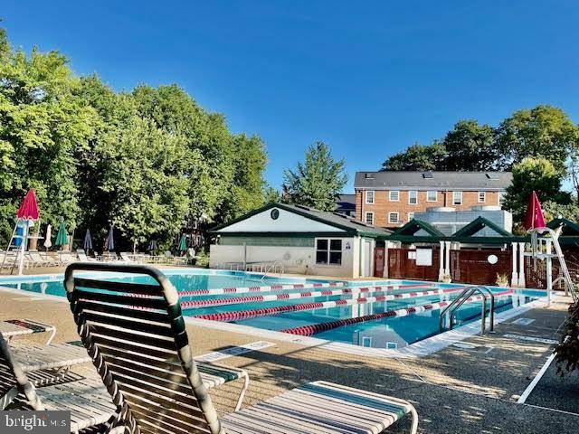 Washington, DC 20016,3880 NW RODMAN ST NW #D214