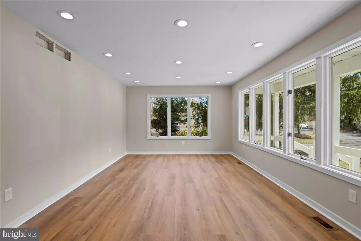 Doylestown, PA 18901,1 CENTER ST #UNIT 7