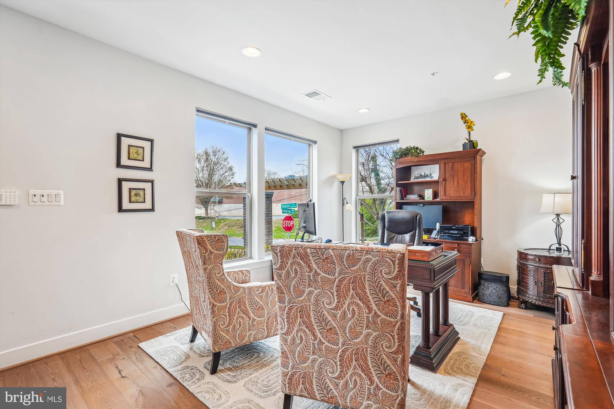 Rockville, MD 20852,5139 LONGSTONE WAY