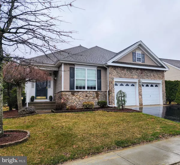 23 LILY POND LN, Barnegat, NJ 08005