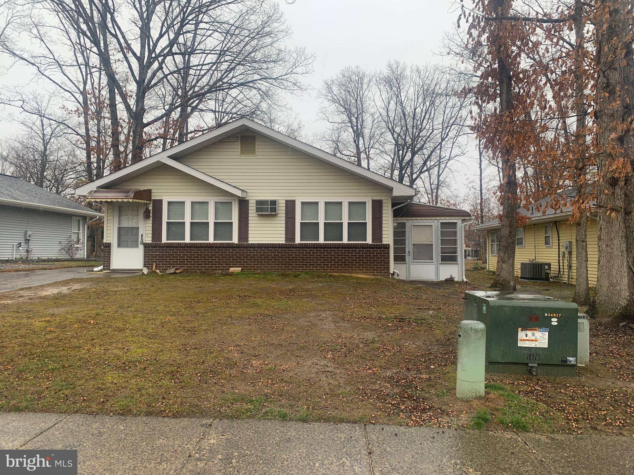 Hammonton, NJ 08037,106 OAK AVE