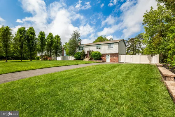 Berlin, NJ 08009,107 HILLTOP RD