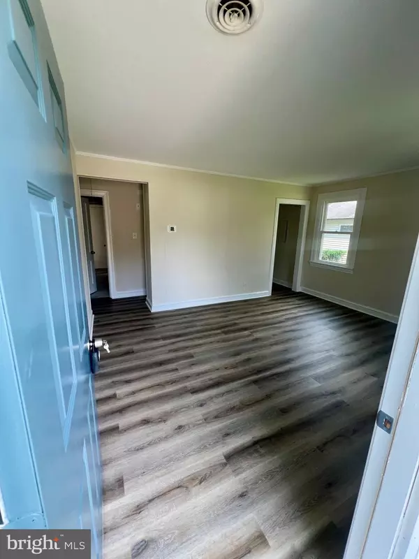 Colonial Beach, VA 22443,222 MIMOSA AVE