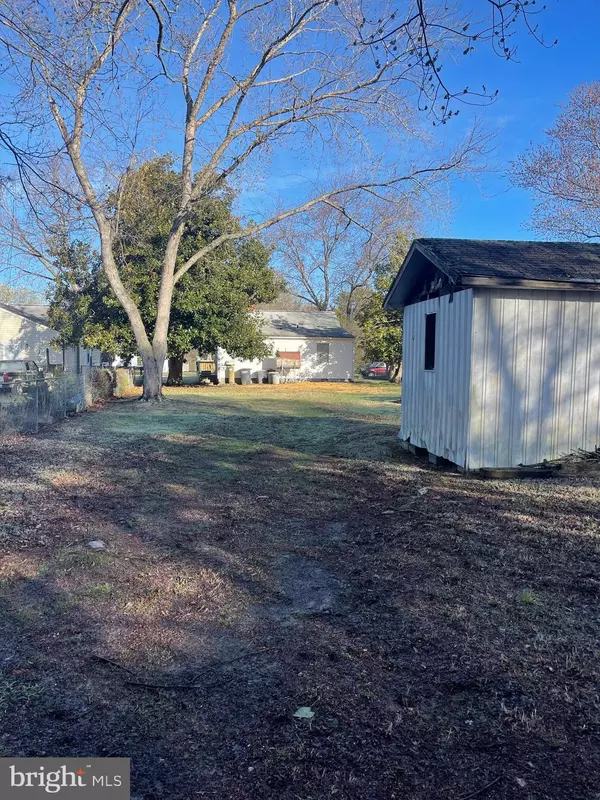 Colonial Beach, VA 22443,222 MIMOSA AVE