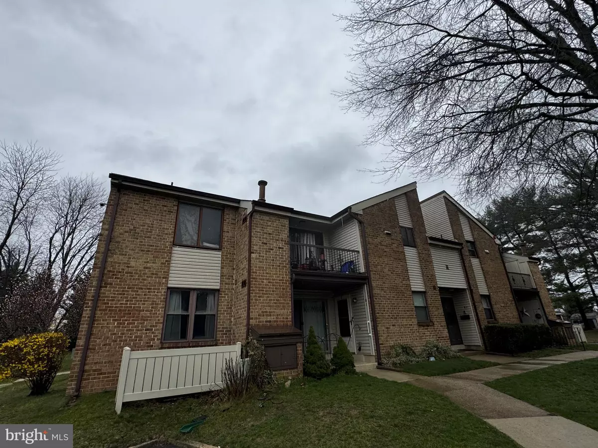 Edgewater Park, NJ 08010,1475 MOUNT HOLLY RD #R2