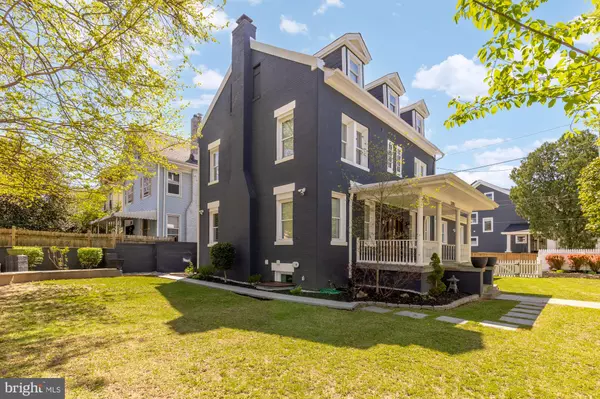 Washington, DC 20011,1202 DECATUR ST NW