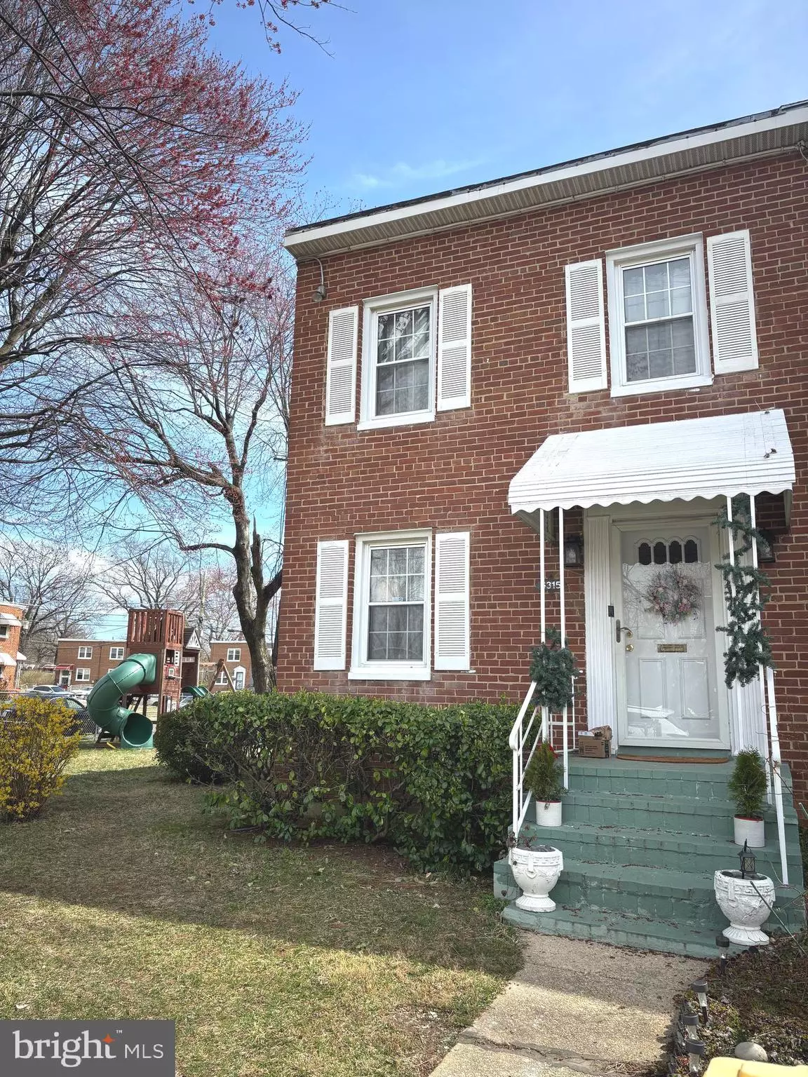 Capitol Heights, MD 20743,6315 CARRINGTON CT