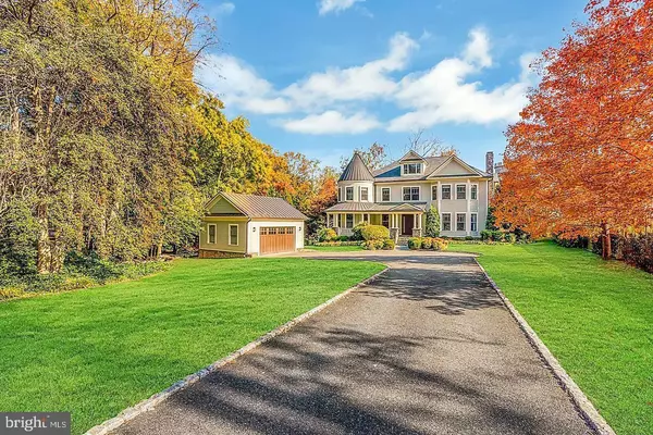 833 HERBERT SPRINGS RD, Alexandria, VA 22308