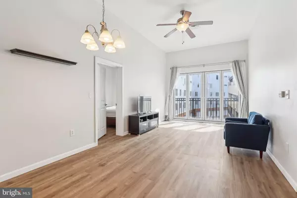 Wilmington, DE 19801,530 HARLAN BLVD #315