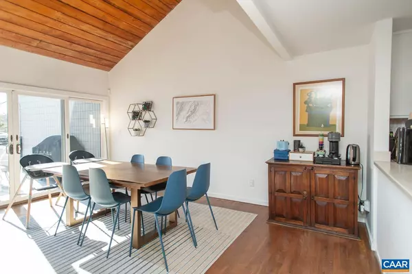 212 TURKEY RIDGE RD, Charlottesville, VA 22903