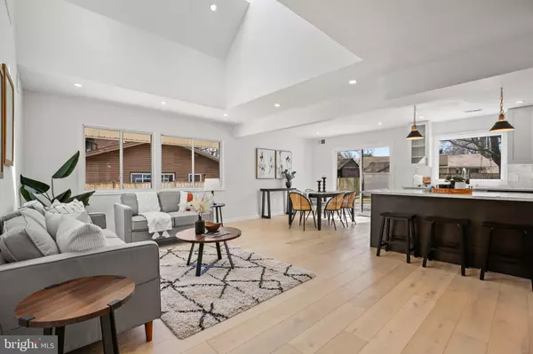 Brookeville, MD 20833,19133 HERITAGE HILLS DR