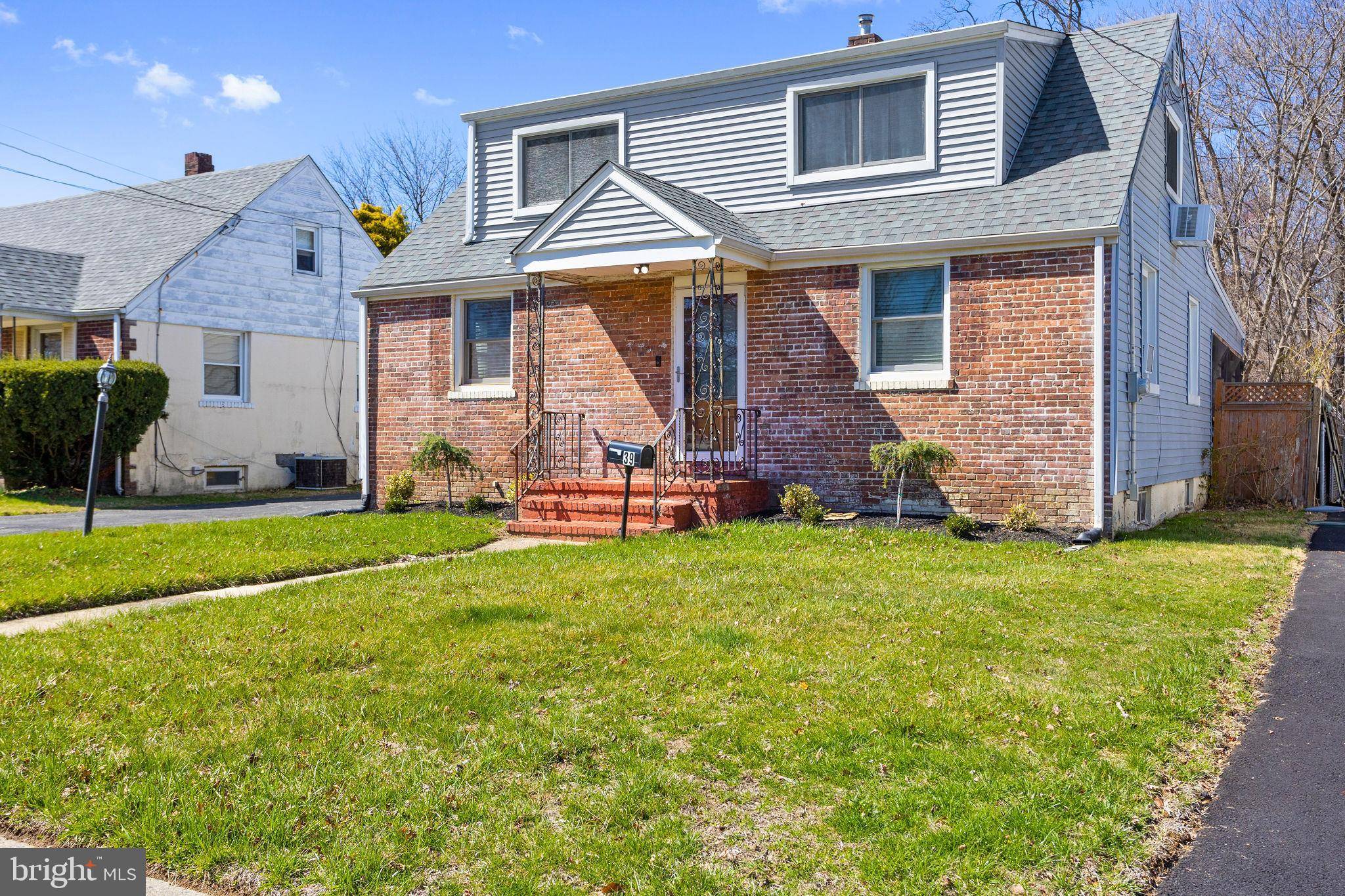 Ewing, NJ 08618,39 STRATFORD AVE