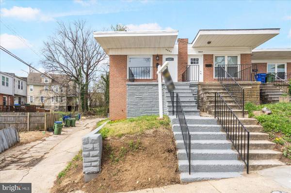 Baltimore, MD 21215,4002 DERBY MANOR DR
