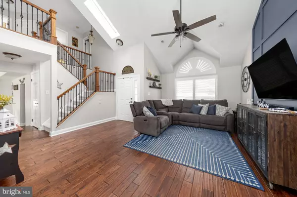 Mount Laurel, NJ 08054,4 HARTZEL CT