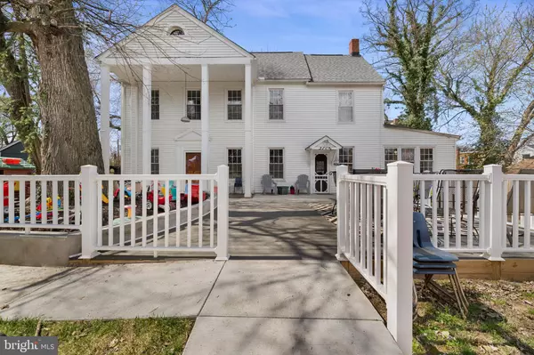 3102 WILSON AVE, Alexandria, VA 22305