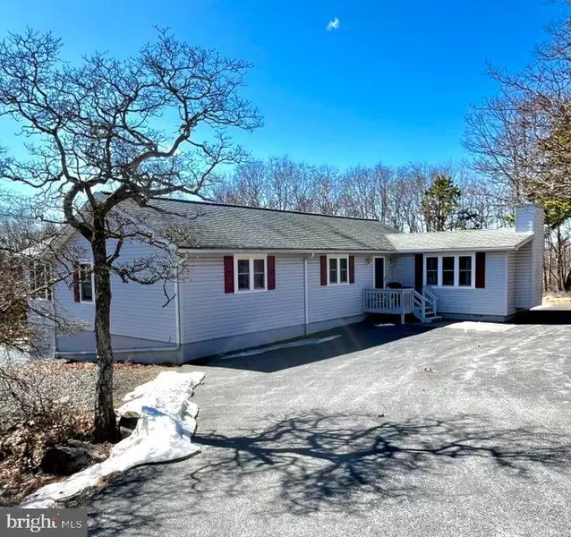 154 DOGWOOD TER, Albrightsville, PA 18210