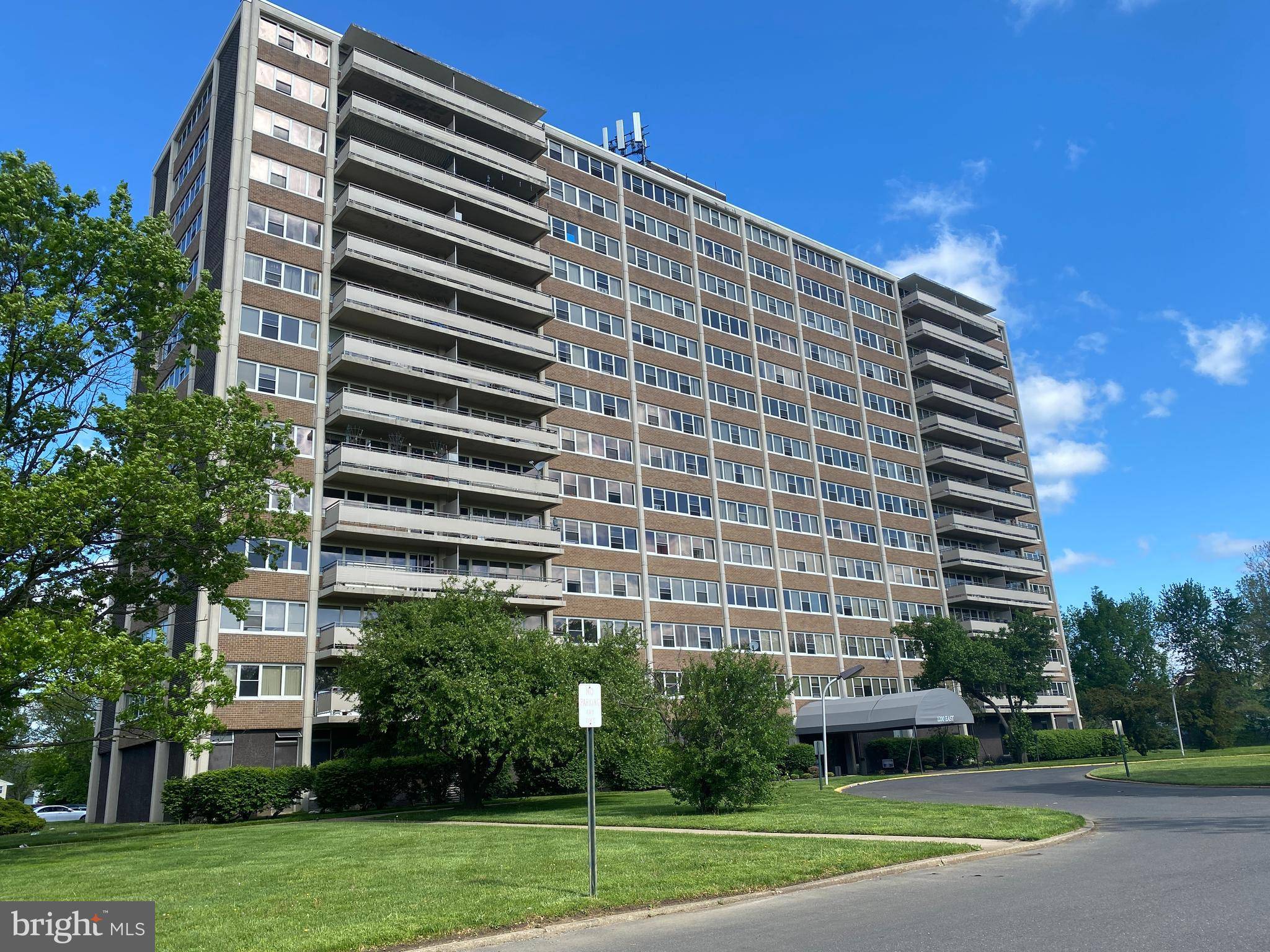 Cherry Hill, NJ 08034,807 BARCLAY TOWERS
