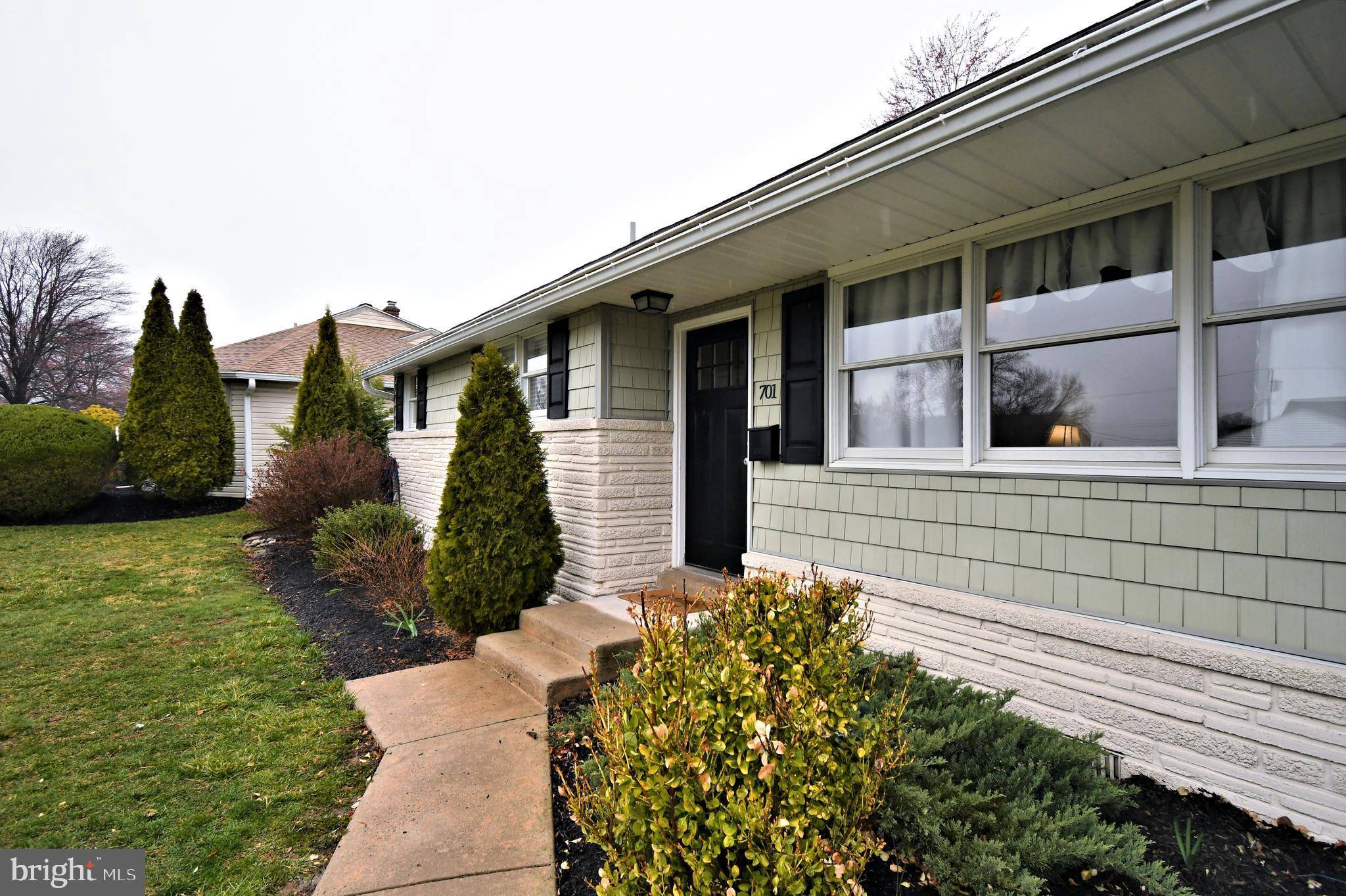 Warminster, PA 18974,701 CYPRESS RD