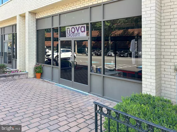 Springfield, VA 22151,8001 FORBES PL