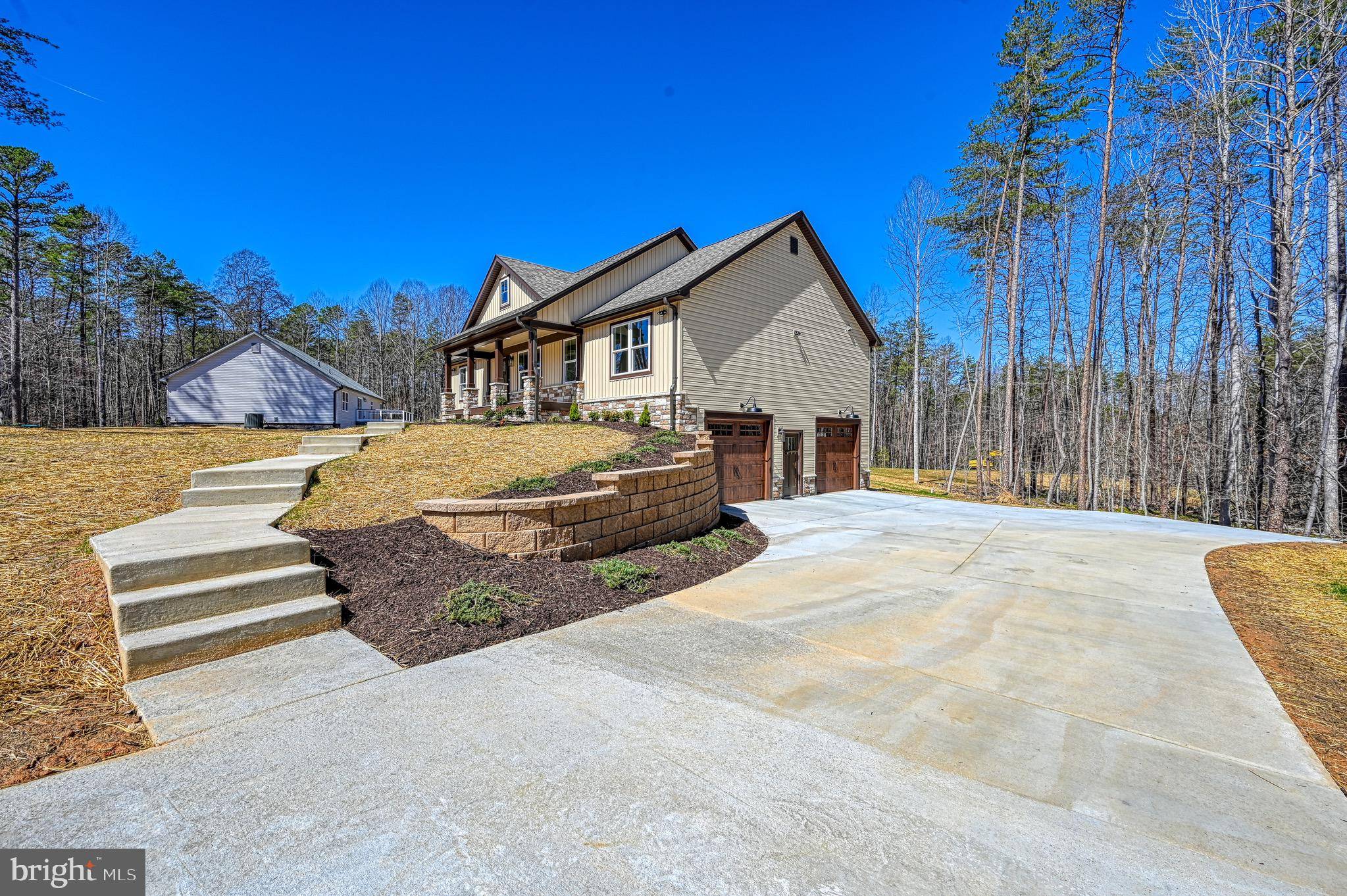 Louisa, VA 23093,2143 PEACH GROVE RD.