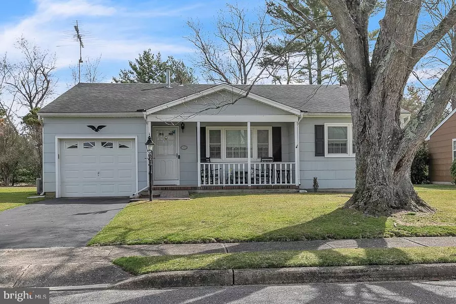 123 GEORGETOWN RD, Toms River, NJ 08757