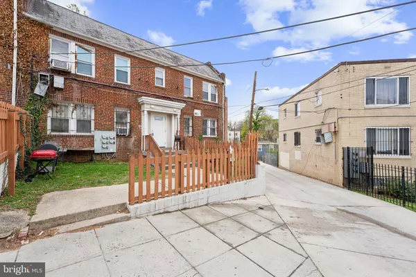 2315 GREEN ST SE, Washington, DC 20020